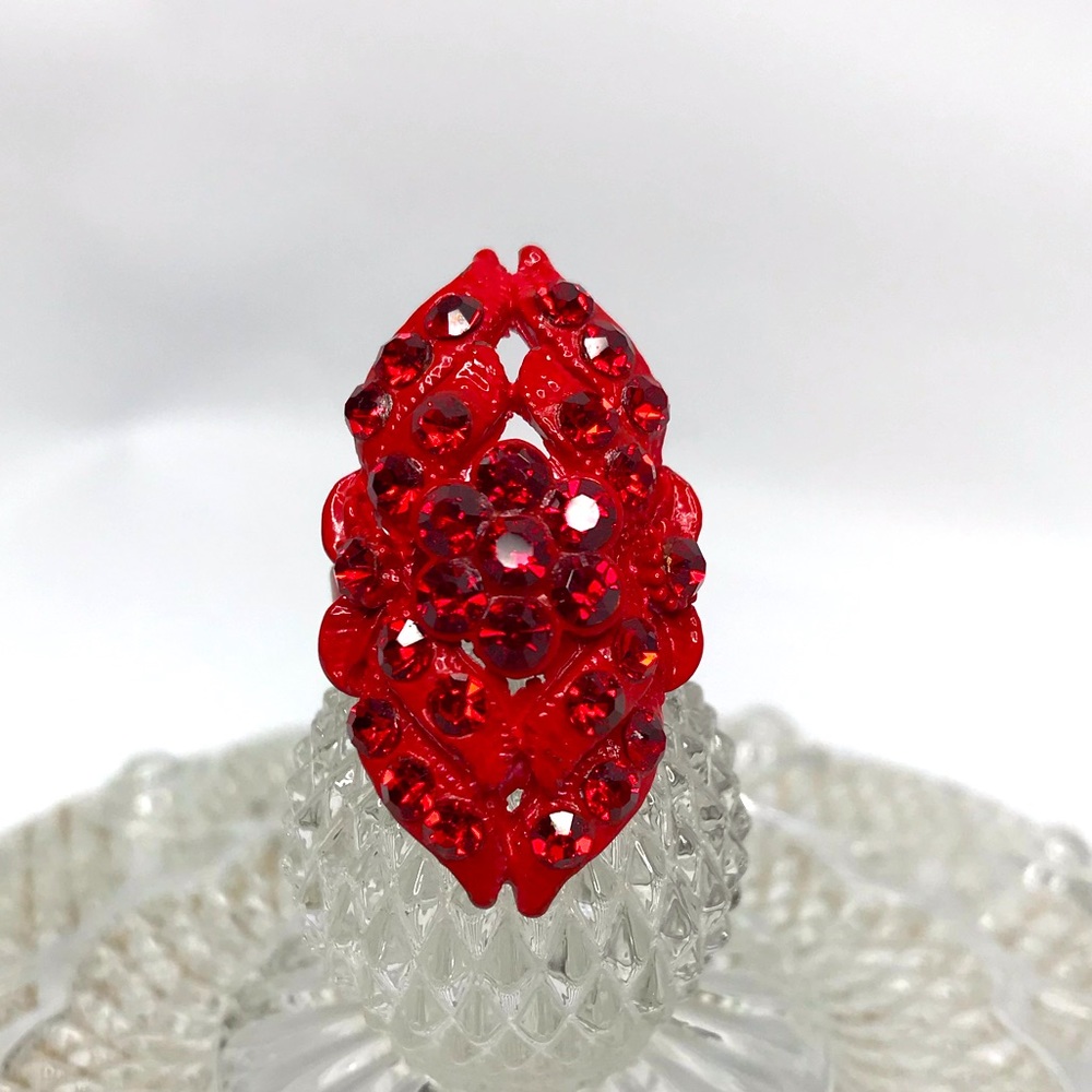 Women's Statement Ring SZ 6.5
